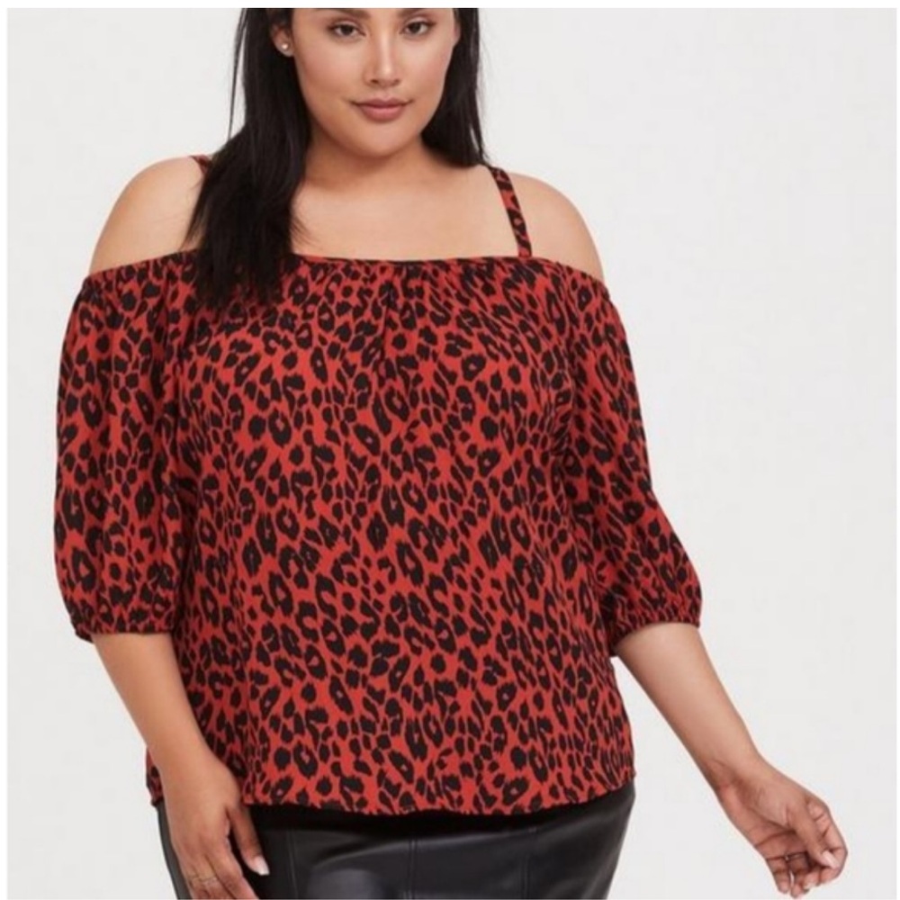 TORRID SIZE 1 1X 14-16 GEORGETTE COLD SHOULDER BLOUSE RED LEOPARD PRINT